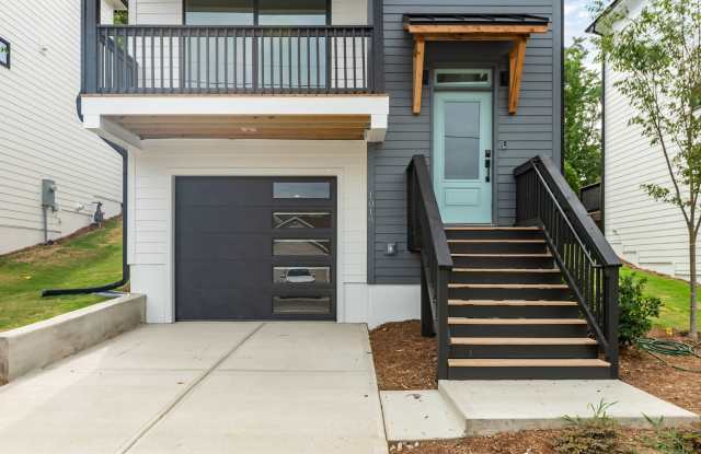 Contemporary 3-bedroom 2-bath in Durham Gallery 4