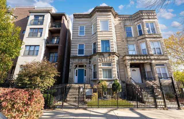 4241 S Calumet Avenue unit: G photos photos