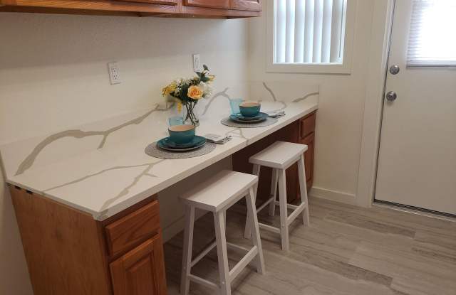 Newly Remodeled 1 Bedroom / Call or text Orlando 657-274-8756 today! photos photos