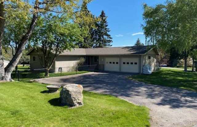 Beautiful Lakeside Home - 175 Mission View Drive, Lakeside, MT 59922