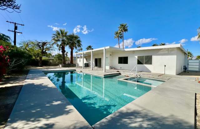 AVAILABLE NOW! 3 Bedroom 2 Bathroom POOL HOME in Palm Springs ! Gallery 1
