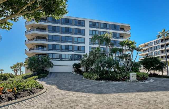 575 SANCTUARY DRIVE photos photos