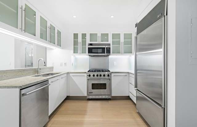 100 Morton Street Gallery 4