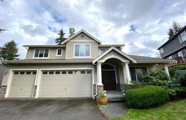 Gorgeous Home for Rent in the Newcastle Community - 11922 Southeast 73rd Place, Newcastle, WA 98056