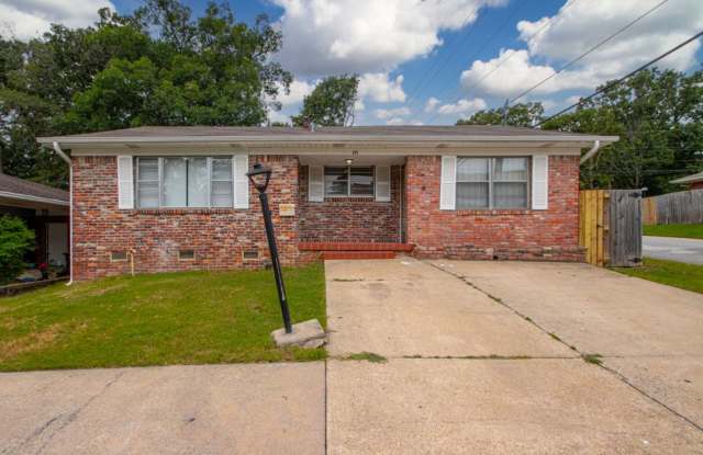 Midtown Living with Modern Conveniences – Prime Little Rock Location! photos photos Midtown Living with Modern Conveniences – Prime Little Rock Location! photos photos