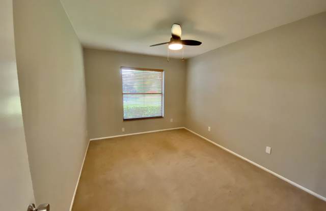 13128 Langton Court Gallery 4