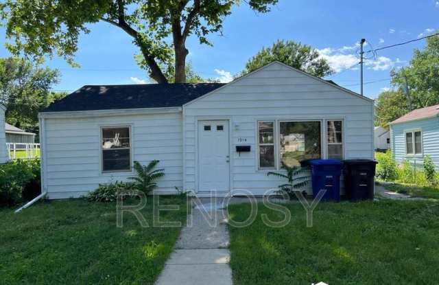 1914 10th St photos photos