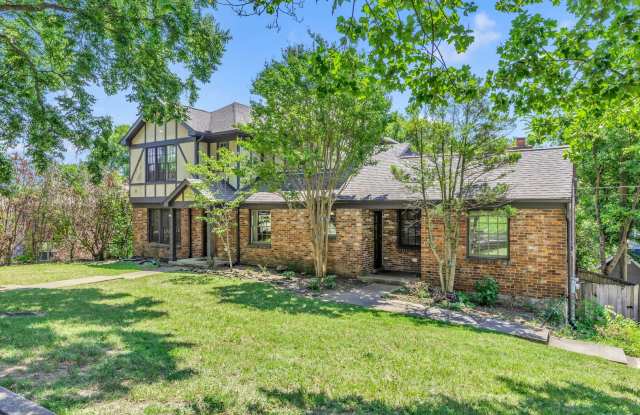 Beautifully maintained and move-in ready 4BR home with a basement Gallery 1