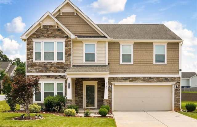 2425 Dog Leg Drive photos photos