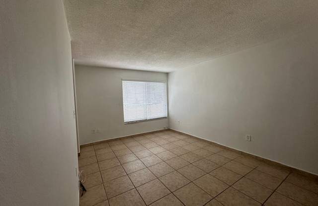 3525-3527 Southwest 25th Terrace Gallery 3