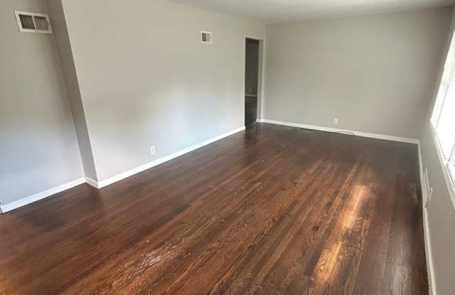3 Bed, 1 Bath Home in Waldo!! Gallery 4