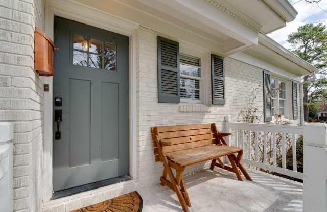 Fully furnished dream home in the best location! Gallery 4