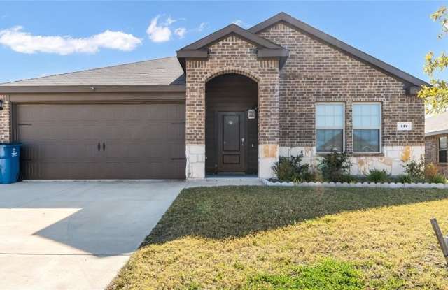 414 Wagon Wheel Drive photos photos