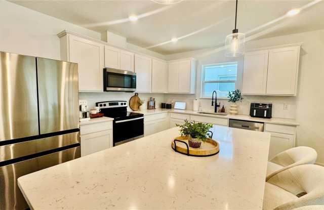 3919 CAPRI COAST Drive Gallery 4