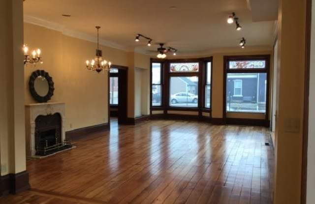 331 W 4th Gallery 2