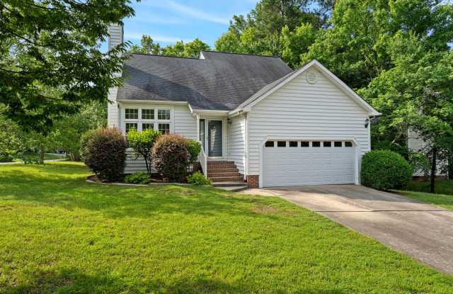Durham Retreat with Vaulted Ceilings, Private Deck & Wooded Views photos photos