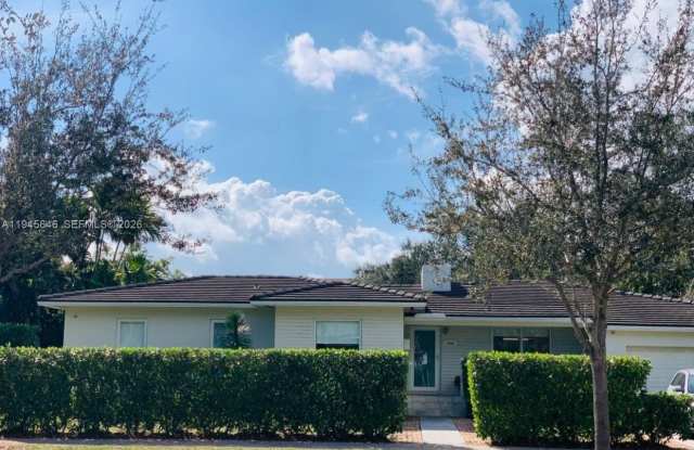 1240 S Alhambra Cir Gallery 2