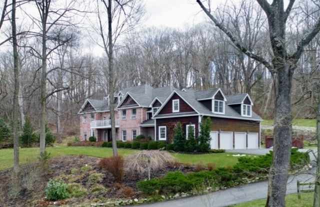 88 ROXITICUS RD - 88 Roxiticus Road, Morris County, NJ 07931