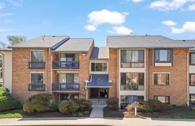 10221 Valentino Dr Apt 7411 - 10221 Valentino Drive, Oakton, VA 22124