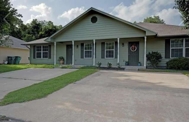 901 W Birge Street photos photos