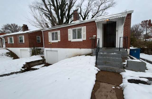Newly Rehabbed 2 bed in Jennings - 1961 Park Lane, Jennings, MO 63136