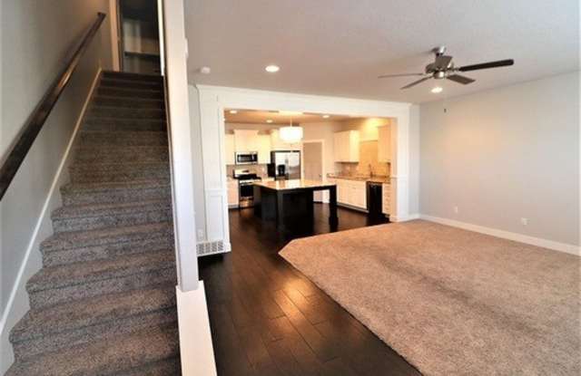 GORGEOUS TOWNHOME FOR RENT IN EAGLE MOUNTAIN!!! photos photos