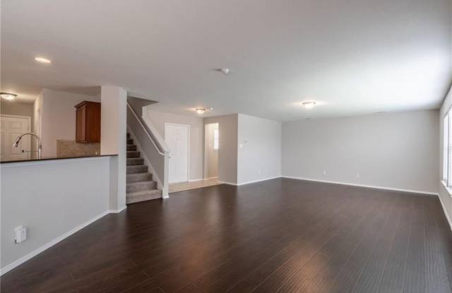 6913 Dove Tail Drive Gallery 4