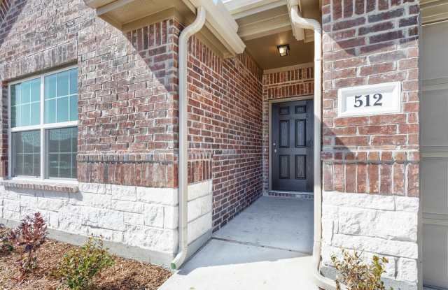 512 Pepperbark Avenue Gallery 2