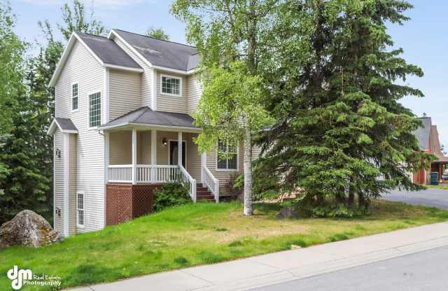 Beautiful home with 5 bedroom, 3.5 baths, 3 car garage. photos photos