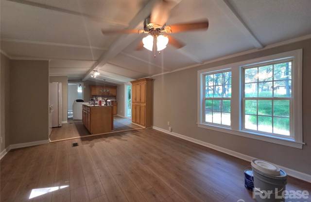 1361 Regal Oaks Lane Gallery 2