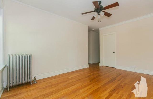 2177 W Giddings Gallery 3