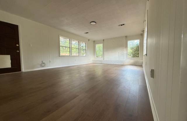 1821 Grove Hill Lane photos photos