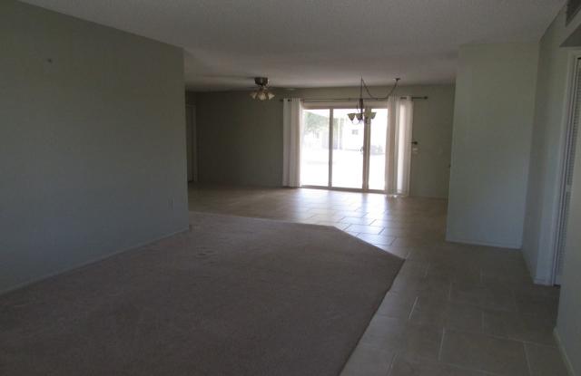 10841 W Pineaire Drive Gallery 2