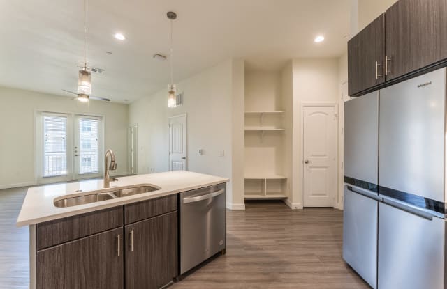 The Residences at 3000 Bardin Gallery 4