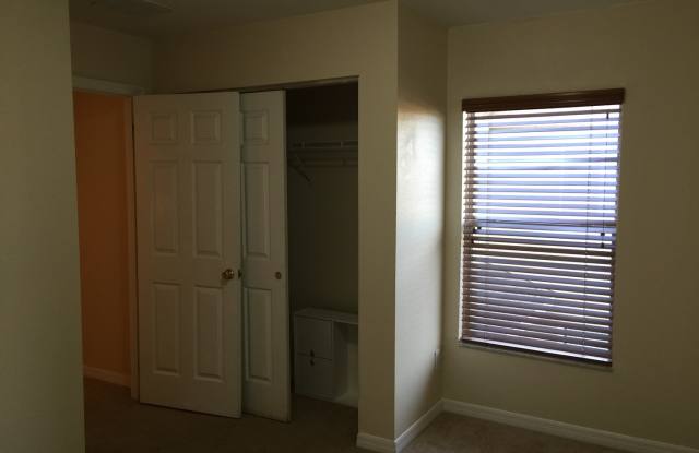3 bedroom townhouse in the desired Avalon Park photos photos