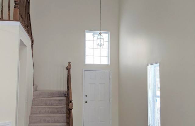 692 Silk Oak Lane Gallery 2