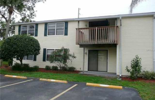 140 Hunter Lake Dr - 140 Hunter Lake Drive, Oldsmar, FL 34677