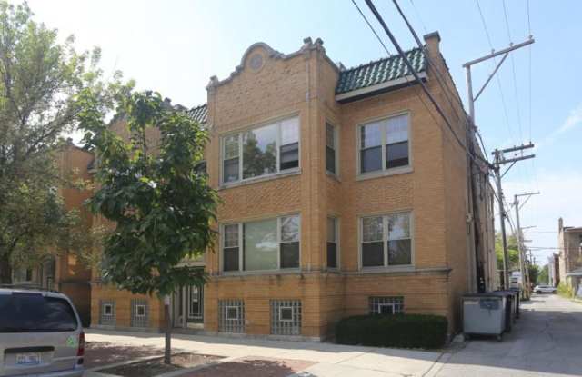 5208 Sawyer Gallery 1