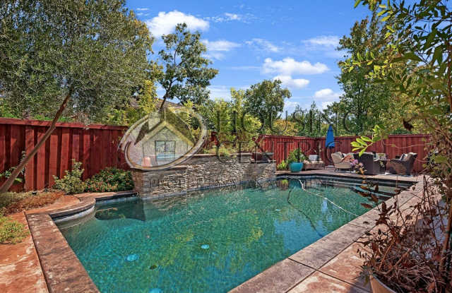 Exceptional Single Story Rental in Folsom with a Pool! Gallery 3