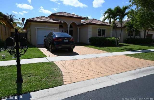 2800 NE 42 AVE - 2800 Northeast 42nd Avenue, Homestead, FL 33033