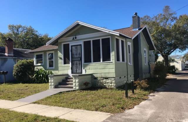 620 15th Street North - 620 15th Street North, St. Petersburg, FL 33705