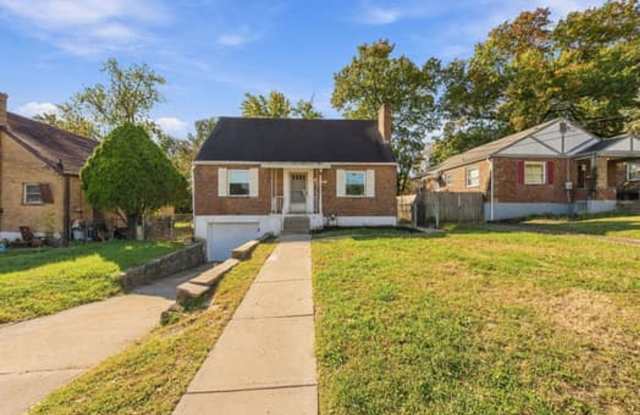 Colerain- 2871 W Galbraith Gallery 1