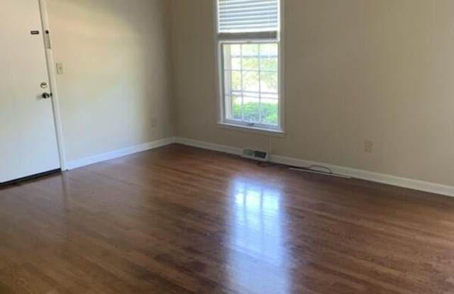 807 Malabu Drive Gallery 4