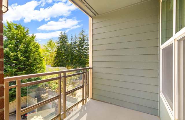 Large 1 Bedroom with Built in Office Nook - Garage Parking - 16275 Northeast 85th Street, Redmond, WA 98073