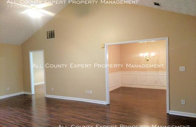 5085 Remington Court Gallery 4