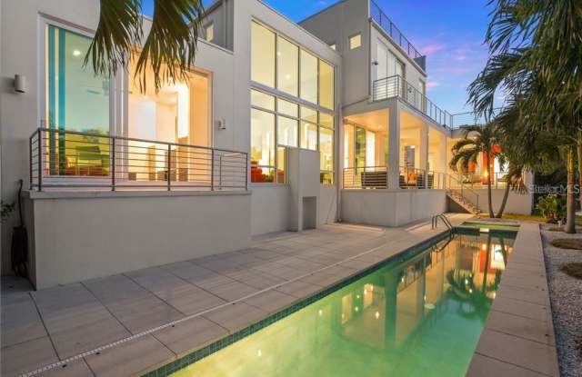 687 JUNGLE QUEEN WAY Gallery 2