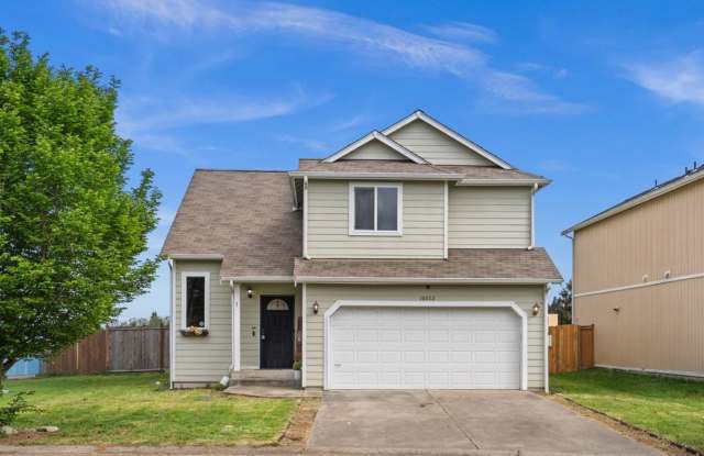 Easy JBLM Commute | Spacious 3BR Home with 2-Car Garage & Fully Fenced Backyard photos photos