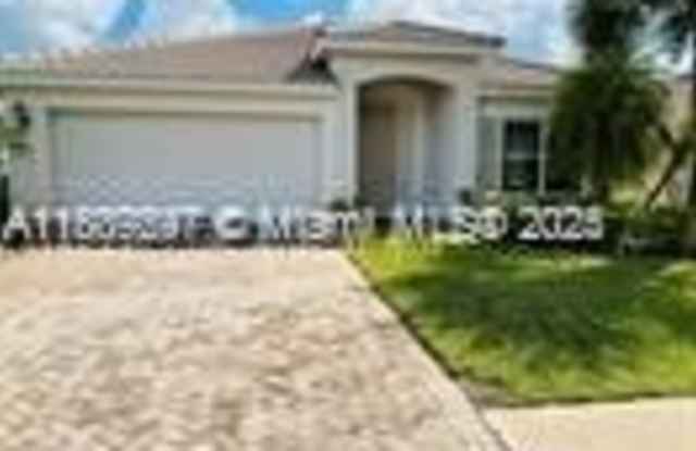 4430 kentucky way photos photos