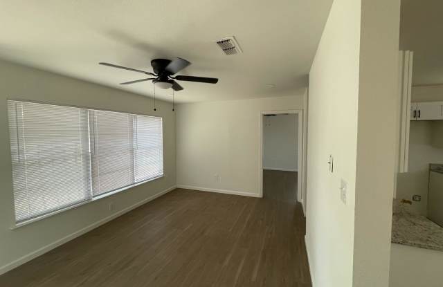 5547 Stonybrook Gallery 3