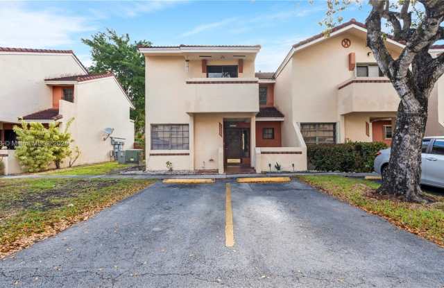17908 NW 68th Ave photos photos